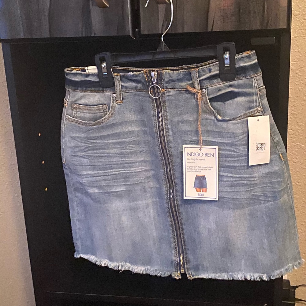 Indigo Rein: BlueDenim front zipper Skirt